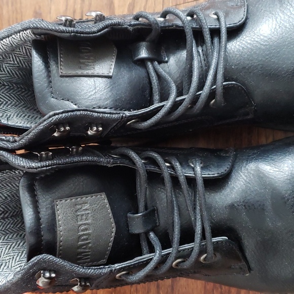 Men's Steve Madden Black Boots - Picture 3 of 7